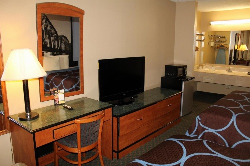 Super 8 by Wyndham Bossier City/Shreveport Area image 13