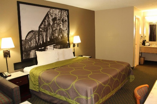 Super 8 by Wyndham Bossier City/Shreveport Area image 2