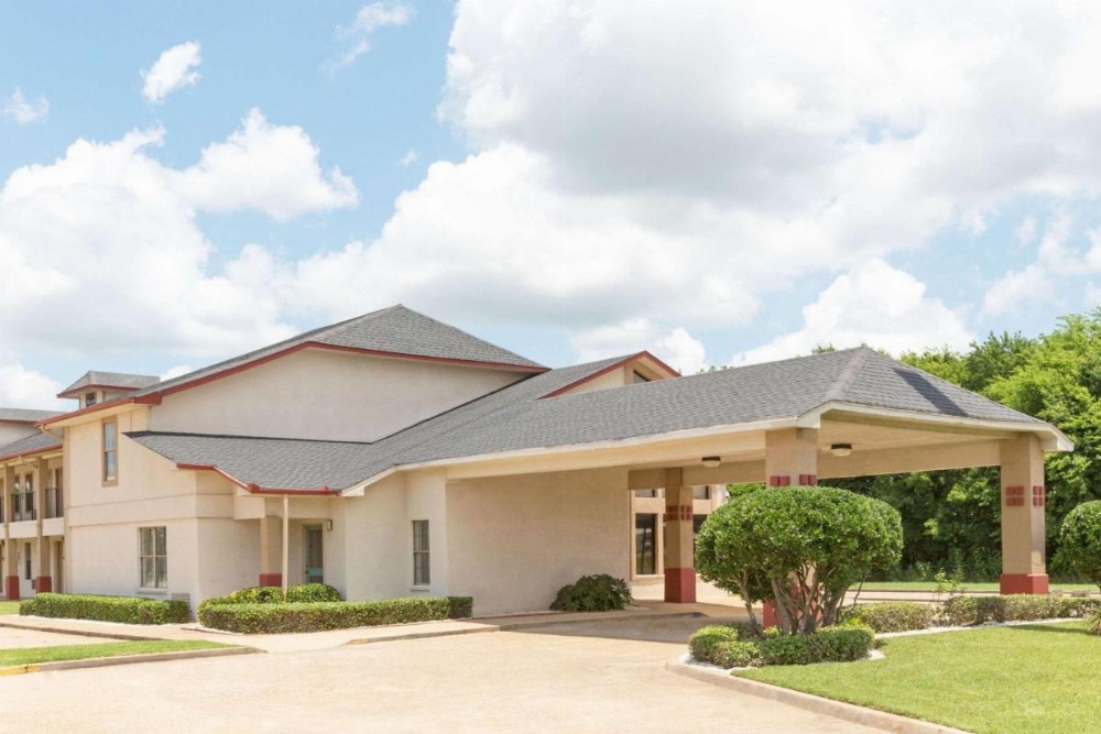 Super 8 by Wyndham Bossier City/Shreveport Area Image 29
