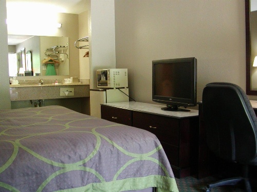 Super 8 by Wyndham Bossier City/Shreveport Area image 3